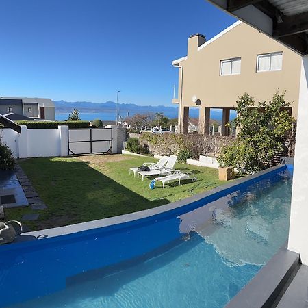 De La Fontaine Guest Cottage And Pool View Luxury Suite Плетенбърг Бей Екстериор снимка