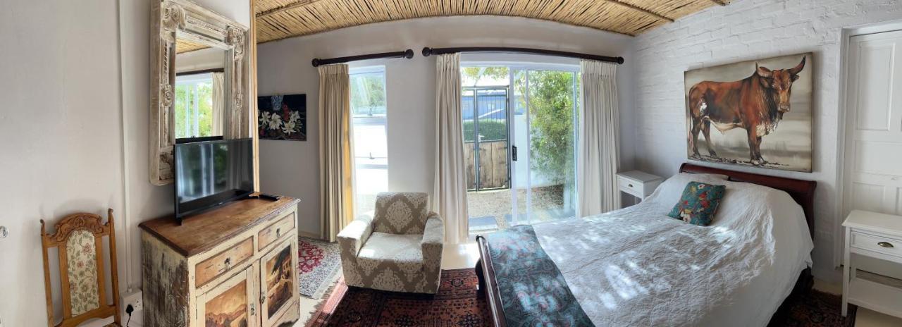 De La Fontaine Guest Cottage And Pool View Luxury Suite Плетенбърг Бей Екстериор снимка
