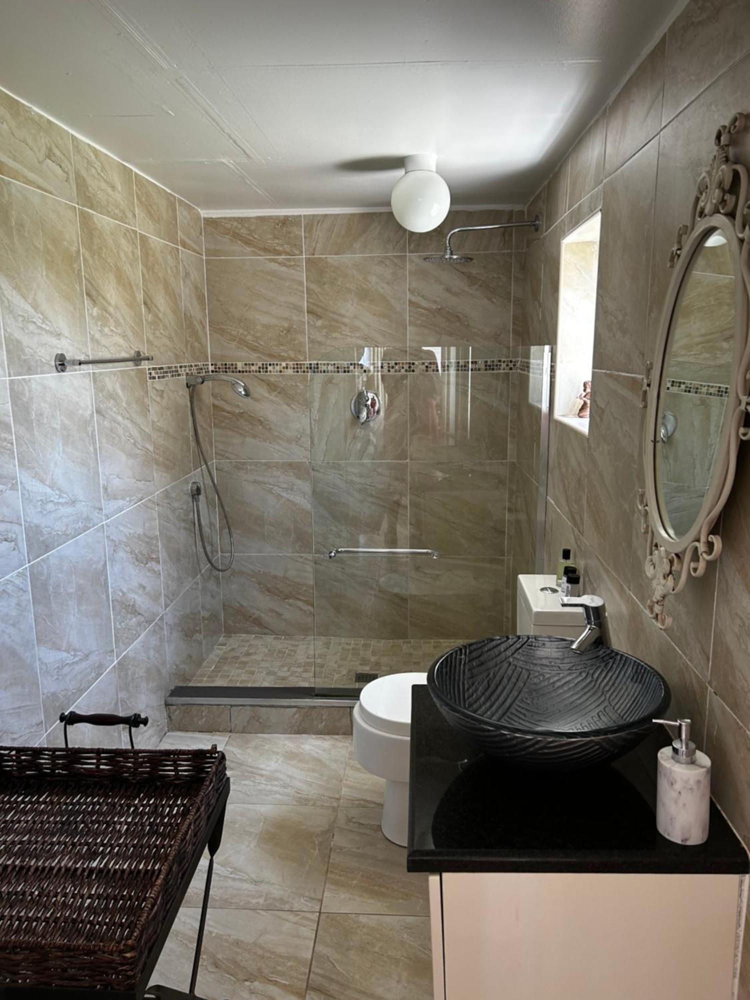 De La Fontaine Guest Cottage And Pool View Luxury Suite Плетенбърг Бей Екстериор снимка