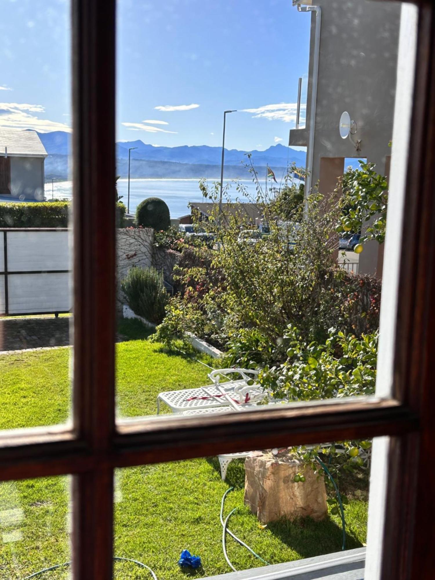 De La Fontaine Guest Cottage And Pool View Luxury Suite Плетенбърг Бей Екстериор снимка
